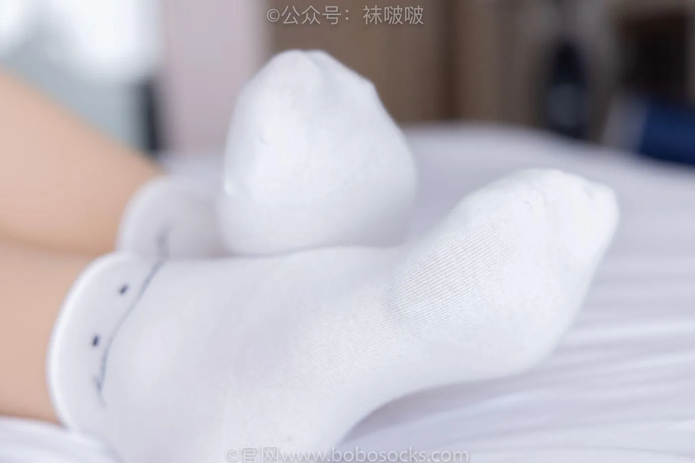 [BoBoSocks袜啵啵]NO.062 涵涵-运动鞋、白棉袜、厚肉丝 [145P]插图9